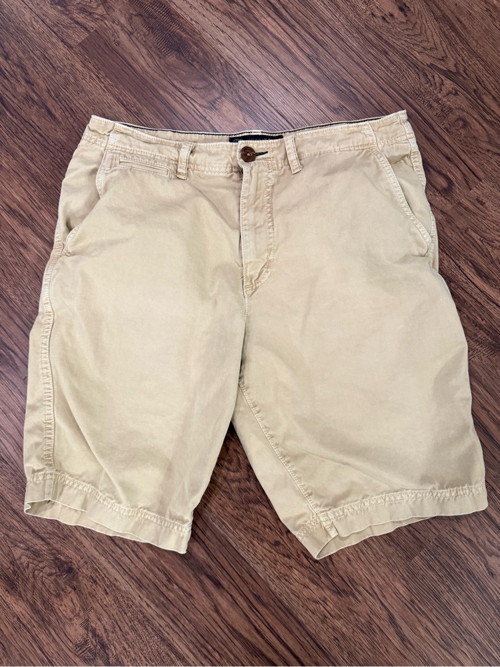 American Eagle Outfitters Beige/Tan Men's Cargo Shorts